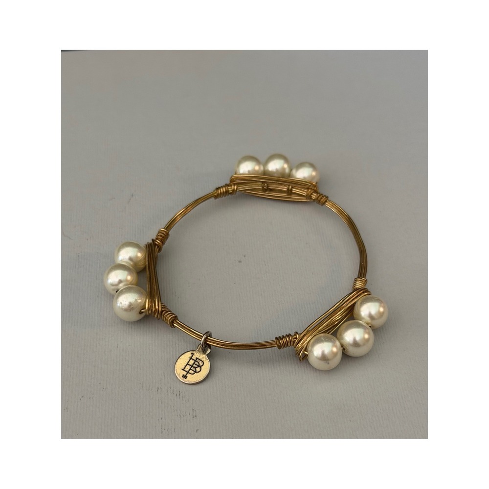 Bourbon and Boweties Imitation Pearl Bangle Bracelet Gold Tone  Wire Wrapped 7.5